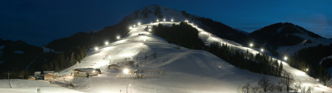 Mit zehn Pistenkilometern ist das Nachtskigebiet in Söll das größte in ganz Österreich.