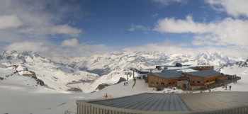Eine traumhafte Aussicht hat man vom Grande Motte Gletscher in Tignes.