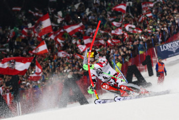 An additional night race: In addition to a slalom, a giant slalom will also be held under floodlights in Schladming this year.