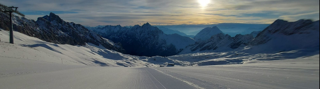 Die Zugspitze startet mit 2G in die Skisaison.
