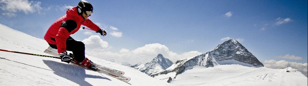 Am Hintertuxer Gletscher können Wintersportfans das ganze Jahr über Ski fahren.