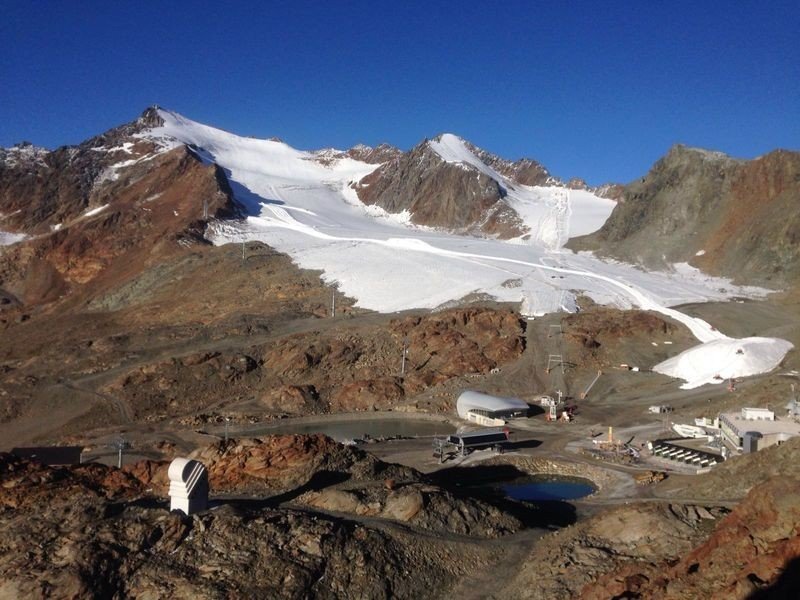 Am Pitztaler Gletscher herrscht derzeit täglich von 8.30 Uhr bis 13.00 Uhr Liftbetrieb.