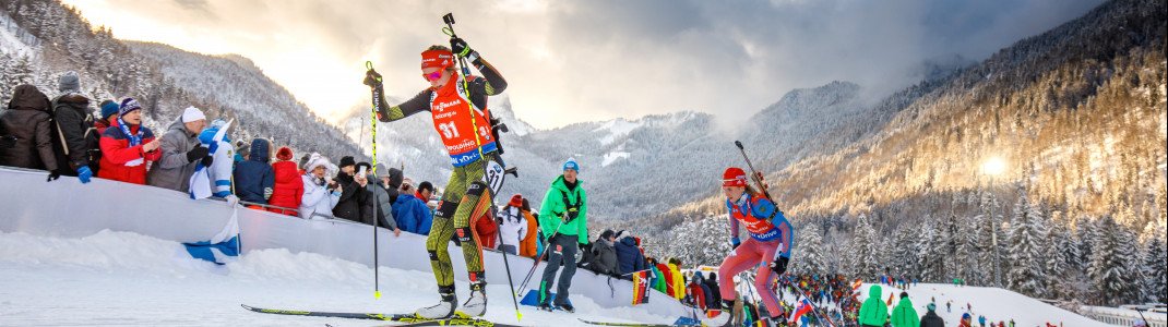 Zu den beliebtesten Weltcuporten zählt Ruhpolding im Chiemgau. Auch im Januar 2018 sind die besten Biathleten dort wieder zu Gast.