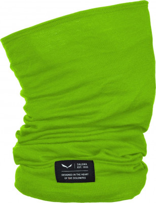 The Icono Merino neck tube from Salewa can be worn as a ski scarf, headband or hat.