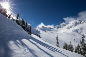 Auch Whistler Blackcomb, das größte Skigebiet in Kanada, hat den Betrieb eingestellt.
