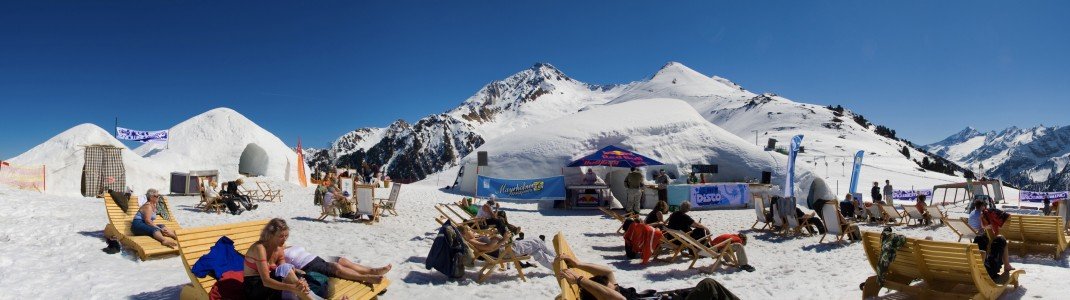 Gemütliche Pause mit Sonnenliegen in Mayrhofen