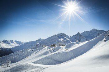 Auf 144 Pistenkilometern findet im Skigebiet Sölden vom Anfänger bis zum Profi jeder eine geeignete Abfahrt.