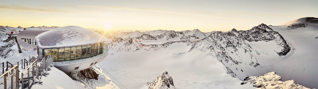 Durch den Pitztaler Gletscher besteht Schneesicherheit vom Herbst bis Mai.