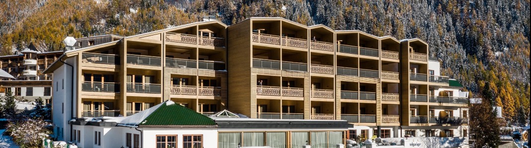 Das Hotel & Spa Falkensteinerhof befindet sich in perfekter Lage in Vals, inmitten der Südtiroler Ski- & Almenregion Gitschberg Jochtal