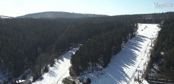 In Winterberg sind die Skilifte in Betrieb.