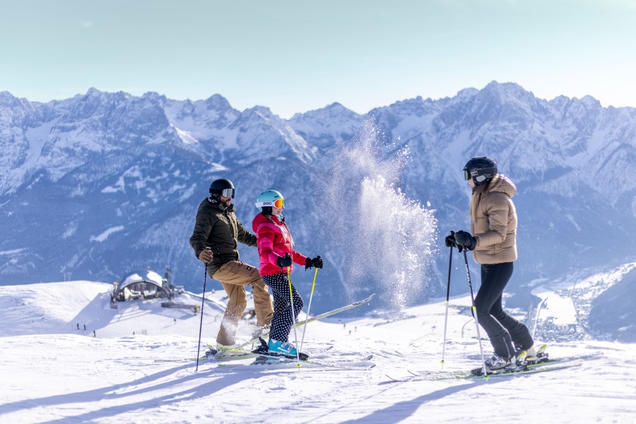 Skispaß für Klein und Groß ist im Familienskigebiet Lienz garantiert.