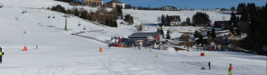 Endlich wieder Skibetrieb: Zuletzt liefen die Lifte in Sachsen im März 2020.