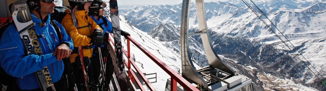 Die 80er-Kabinen-Seilbahn befördert bis zu 800 Personen pro Stunde auf den Schnalstaler Gletscher.