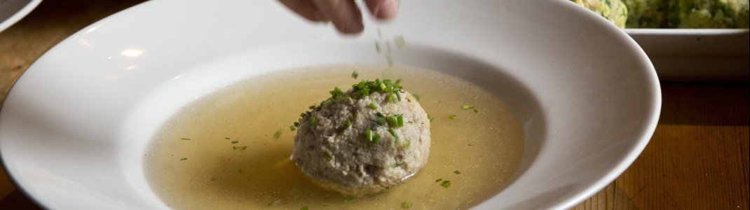 Knödel in allen Varianten – eine echte Südtiroler Spezialität.