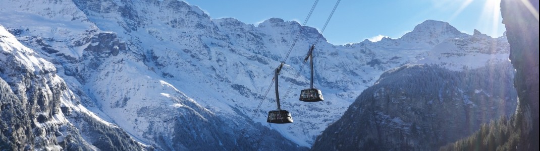 Die steilste Seilbahn der Welt schafft eine direkte Verbindung zwischen dem Lauterbrunnental und dem Bergdorf Mürren.