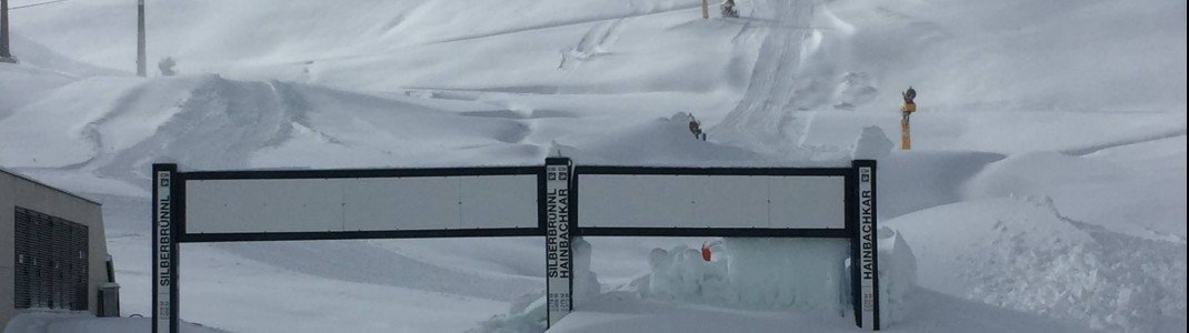 Neuschneemassen am Giggijoch in Sölden.^