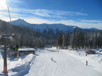 9 Lifte und 34 Pistenkilometer bietet die Skischaukel unweit von Salzburg.