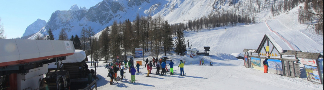 Gute Pistenbedingungen trotz weniger zu erwartendem Neuschnee als in den restlichen Alpen herrschen aktuell im Skigebiet 3 Zinnen Dolomiten.