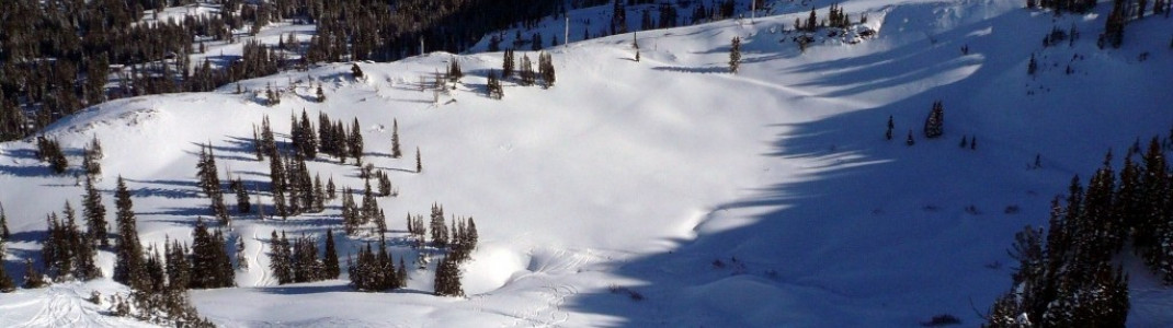 off-piste at the "Sugarloaf" mountain station