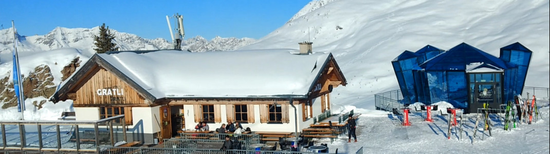 Beautiful panoramic terrace of the Gratli Hut.