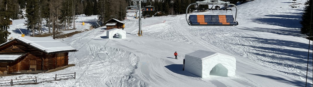 The snow tunnels on the Tschein slope are fun.