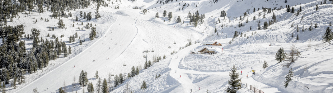 The Balbach Alm is located in the middle of the ski area and also offers accommodation.