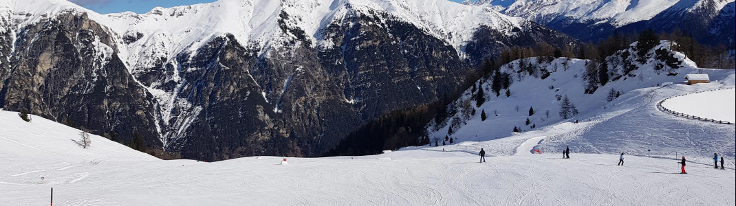 Wide pistes offer enough space for first attempts.