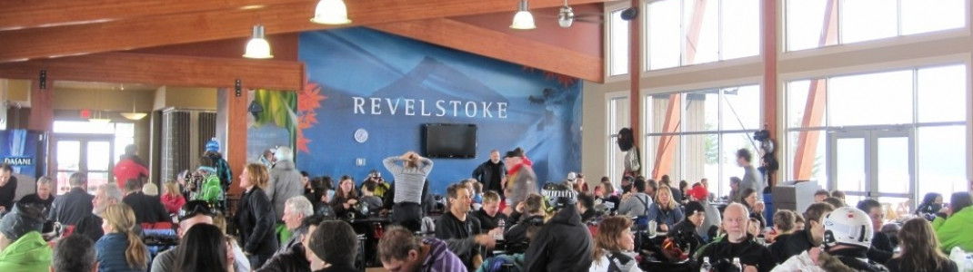 Revelstoke has plenty on-mountain huts where you can grab a snack and a drink during a long, fun day on the slopes.