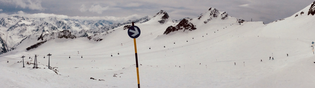 The slopes at Tiefenbach Glacier are suitable for beginners.