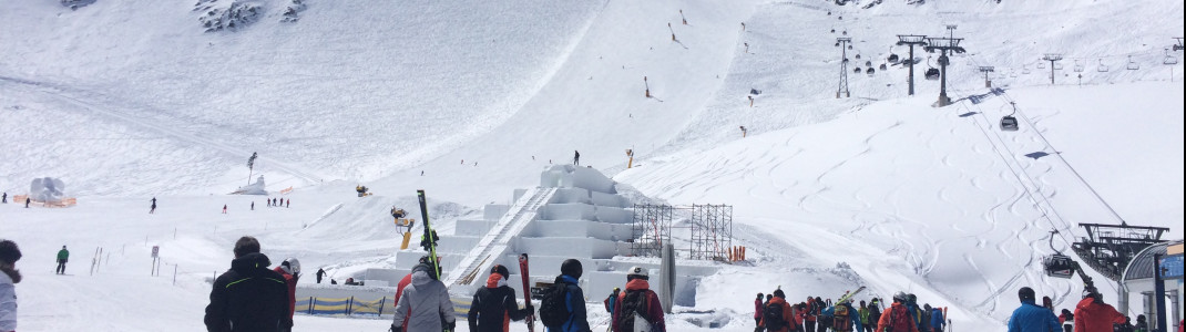 Every year the alpine World Cup starts at the Rettenbach glacier.