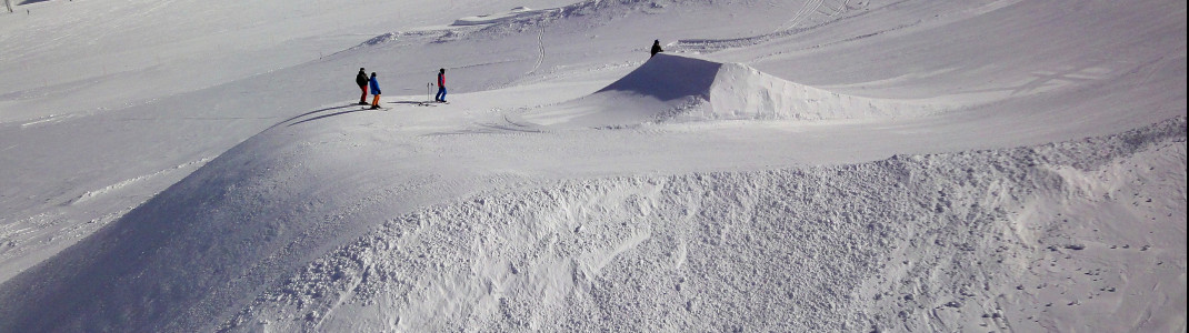 A kicker of the intermediate line seen from the chairlift