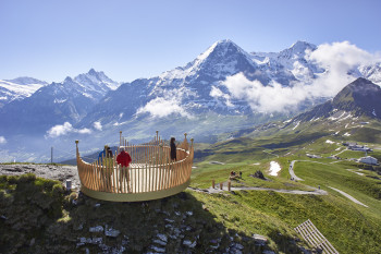 Highlight des Royal Walk ist die Plattform am Gipfel des Männlichen.