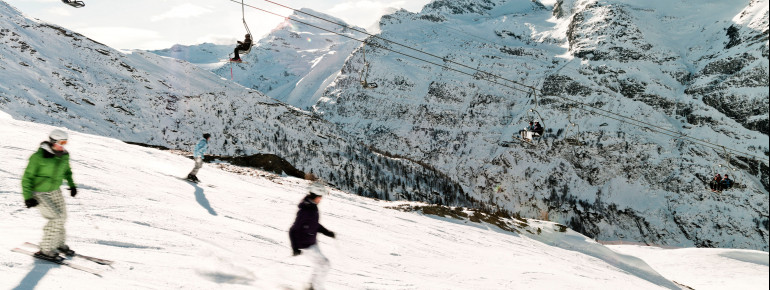 Saas Fee Der Wohl Gunstigste Grossraum Saisonpass Der Alpen Skigebiete Test Magazin