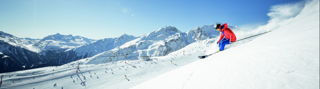 In Sölden ist am Rettenbachgletscher die neue Skisaison gestartet.