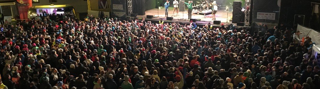 Die neue Reiterkogelbühne feierte eine grandiose Festival-Premiere mit LaBrassBanda.