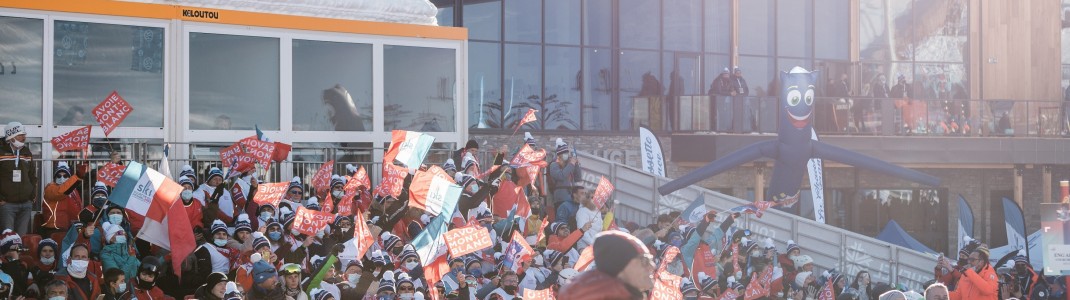 5000 Besucher werden zum Slalom in Courchevel erwartet. Am späten Nachmittag startet der erste Durchgang.