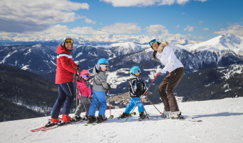 Pistenvergnügen von klein bis groß im Skigebiet Reinswald-Sarntal.