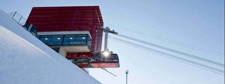 Die Bergstation im Skigebiet Meran 2000.