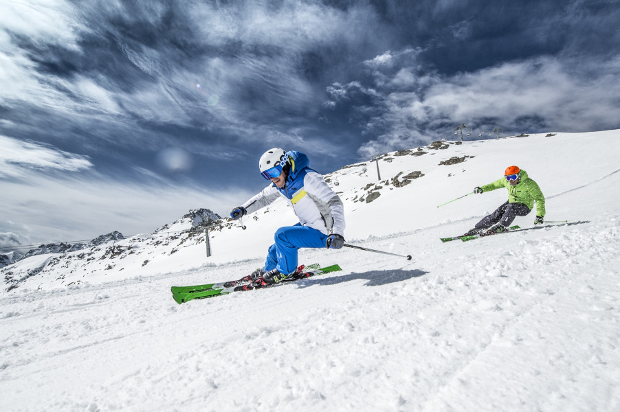 Auch Elan gehört zu den beliebtesten Skimarken.