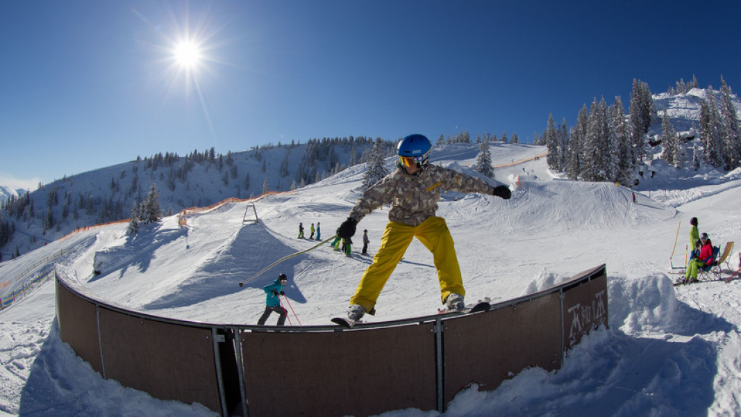 Fünf Snowparks sorgen im Ski Juwel Alpbachtal Wildschönau für Spaß und Action.