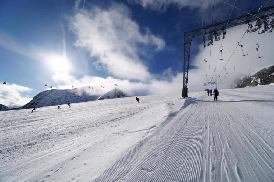 Bis Mitte Juli läuft der Skibetrieb am Kitzsteinhorn.