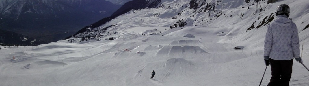 Die Kicker im TFI Snowpark am Schönbiel Lift sind nicht allzu groß und stellen eine optimale Vorbereitung für anspruchsvollere Funparks dar.