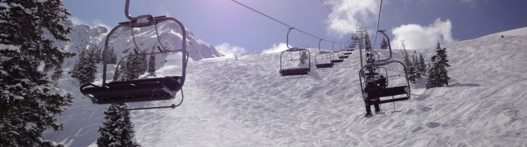 Zwar führen auch von der Bergstation des Lenawee Mountain Lifts einige einfachere präparierte Abfahrten ins Tal - wir empfehlen Anfängern aber sich in Arapahoe Basin zunächst auf die Pisten am Exhibi