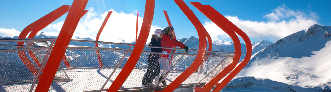 Vom der Aussichtsplattform Glocknerblick sieht man den Großglockner.
