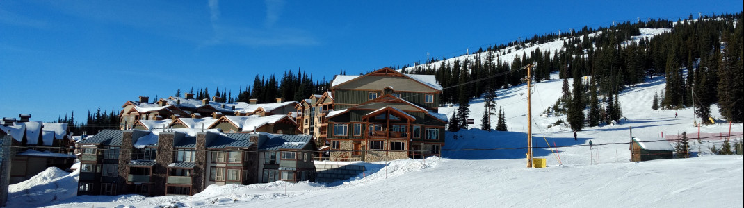 Im Village des Big White Ski Resort befinden sich einige Bars, die zum Feiern nach Liftschluss einladen