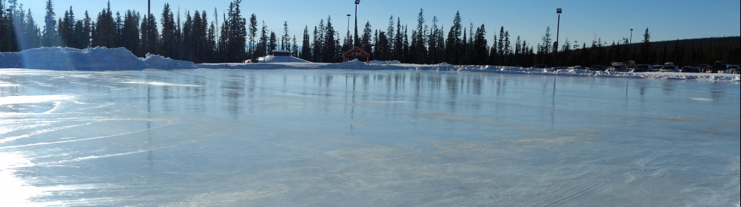 Auch ein zugefrorener See zum Eislaufen ist im Big White Ski Resort vorhanden