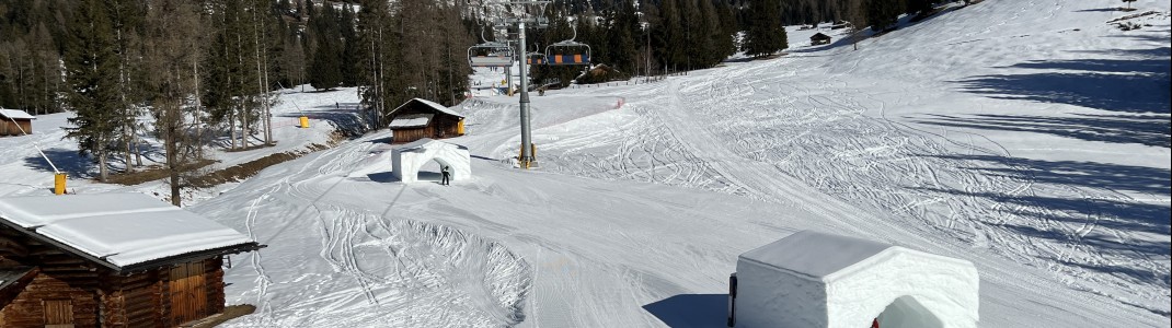 Zum Abschluss geht es durch die Schneetunnel.