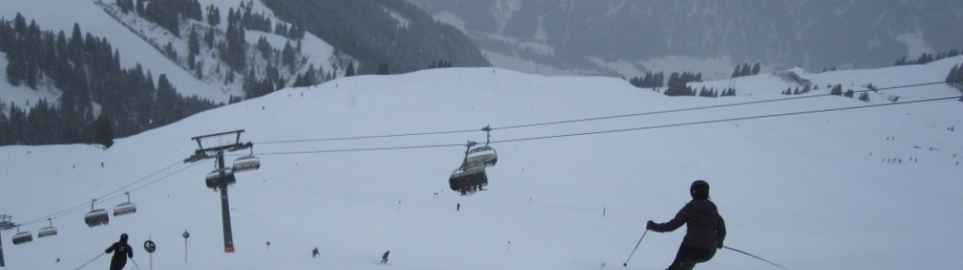 Abfahrt 4 von der Piste 6/8 abzweigend!