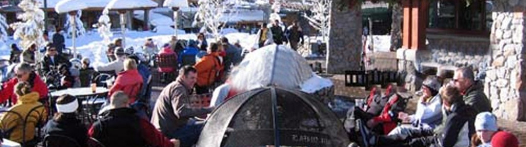 Fire &Ice Bar an der Talstation der Village Gondola!