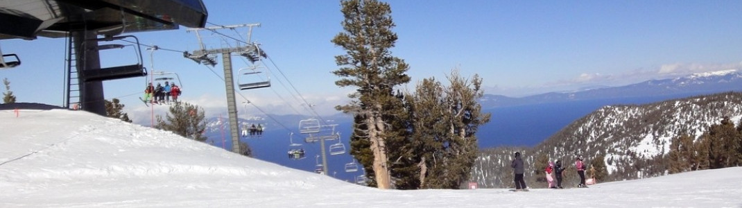 Blick auf den Gunbarrel Express Lift mit Lake Tahoe im Hintergrund!